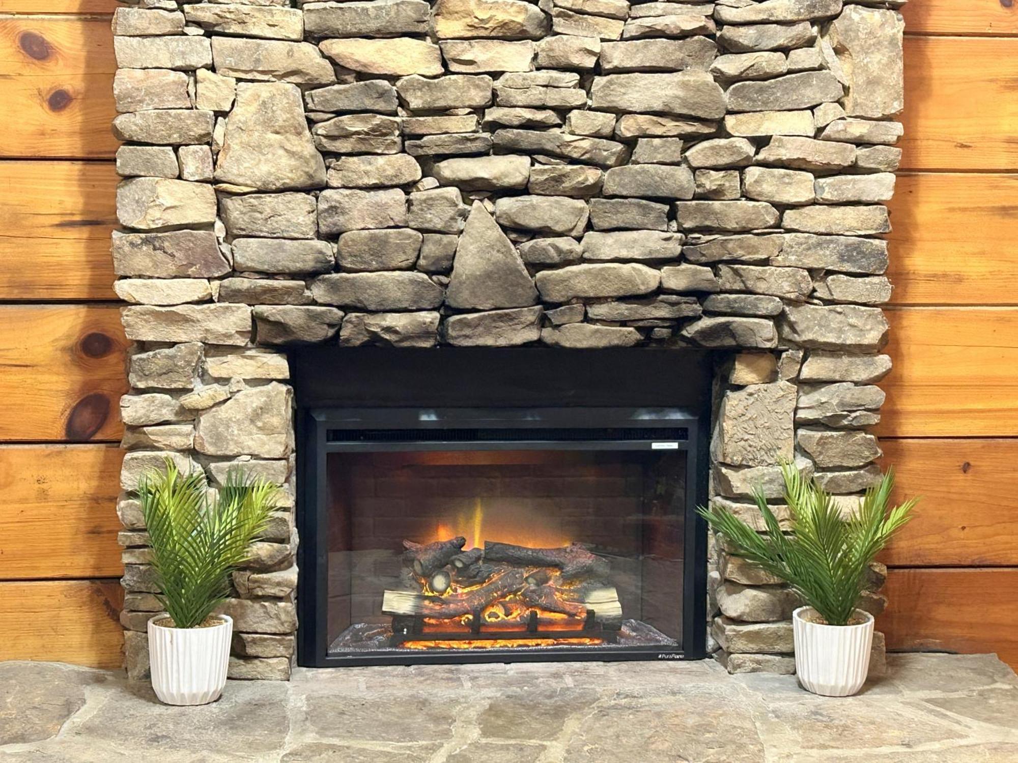 Honeymoon Hideaway Villa Gatlinburg Exterior photo