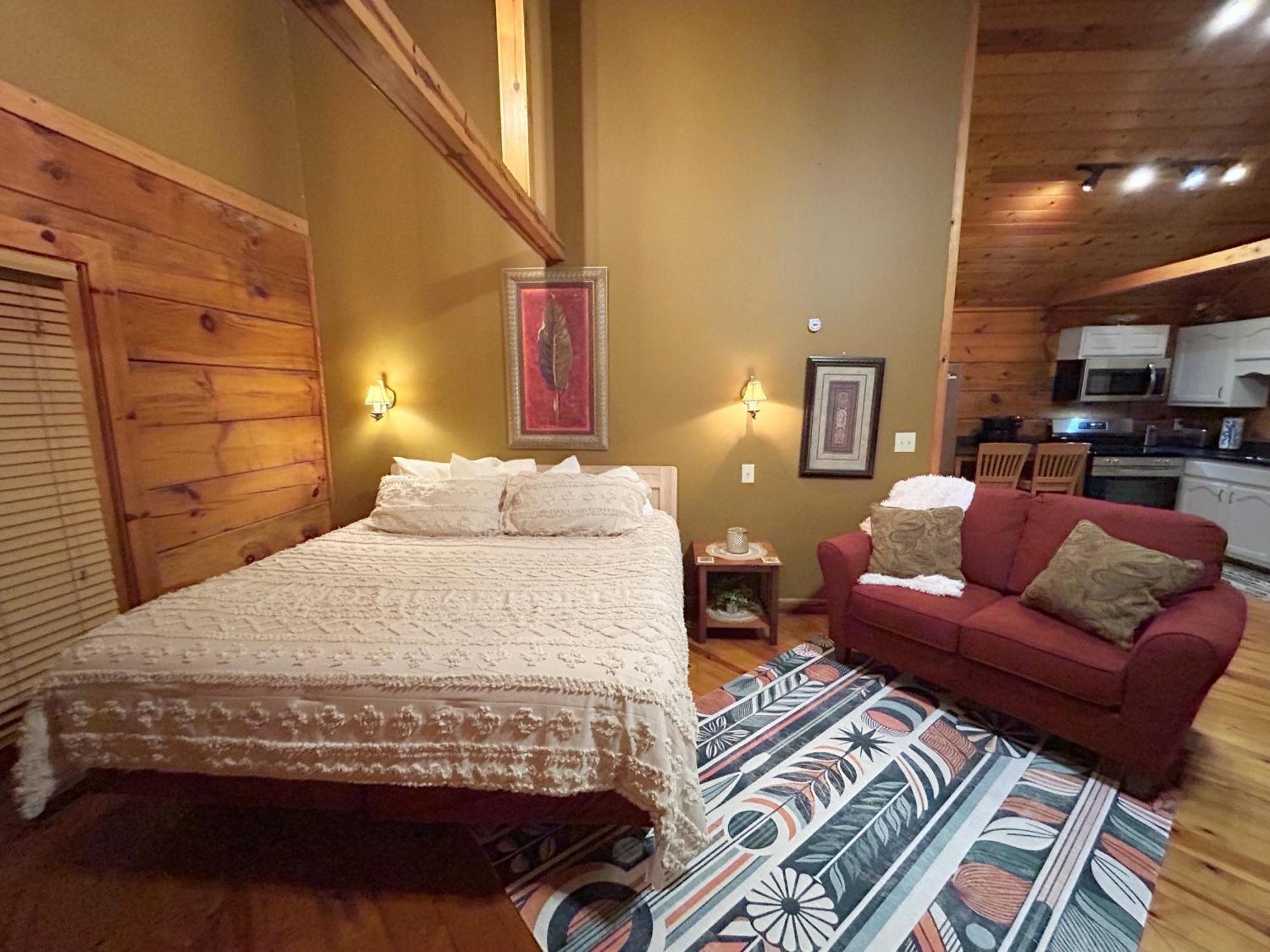 Honeymoon Hideaway Villa Gatlinburg Exterior photo