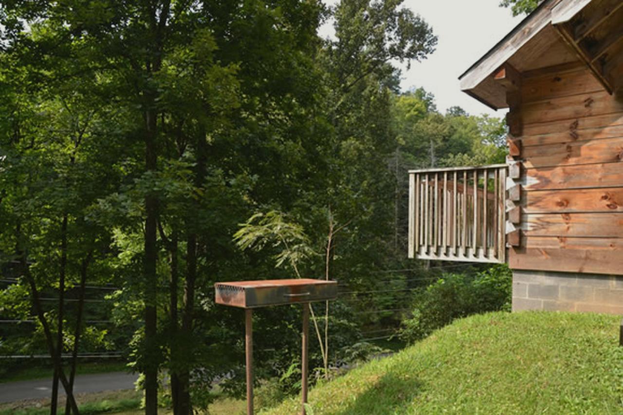 Honeymoon Hideaway Villa Gatlinburg Exterior photo